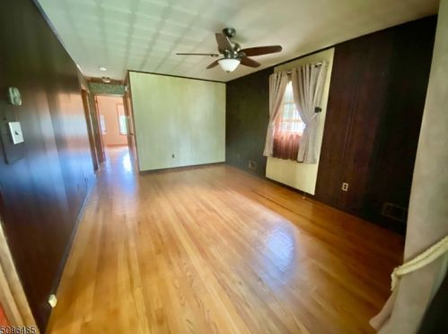 35 Ardmaer Dr, Bridgewater, NJ 08807-2766
