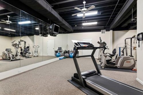 2169 Cumberland Dr, Smyrna GA  30080-4601 exterior