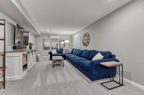 6051 Valdai Way, Aurora CO 80015-6521 exterior