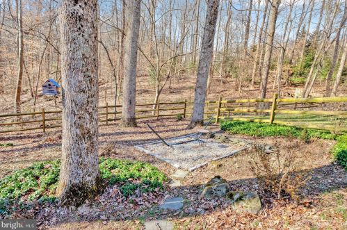 12125 Darnley Rd, Woodbridge VA  22192-6615 exterior