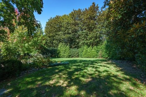 3180 Arden Rd, Atlanta GA  30305-1912 exterior