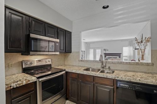 2312 Kenley St, Fort Worth TX  76107-4938 exterior