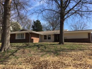 12290 Centerbrook Dr, Florissant, MO 63033-7312
