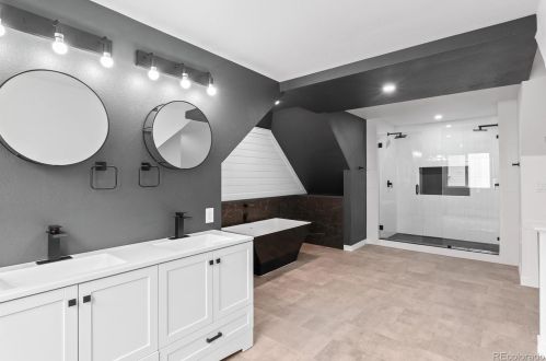 4381 Acoma St, Englewood CO  80110-5745 exterior