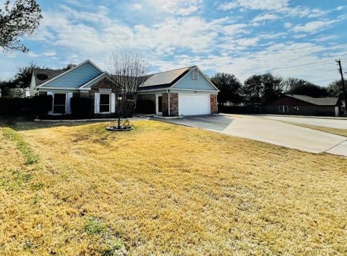 6700 Fair Oaks Dr, Fort Worth, TX 76182-7664