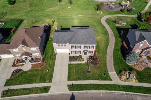 290 Clearsprings Dr, Springboro, OH 45066-5606