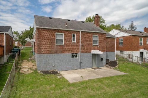 2830 Allview Cir, Cincinnati OH  45238-2015 exterior