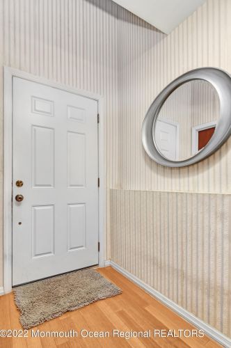 275 Silver Ln, Old Bridge, NJ 08857-3340