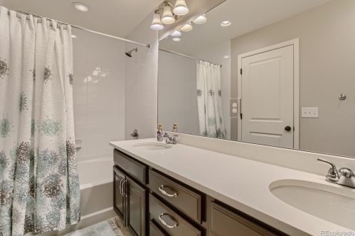 4858 Biloxi Way, Denver CO 80016-7284 exterior