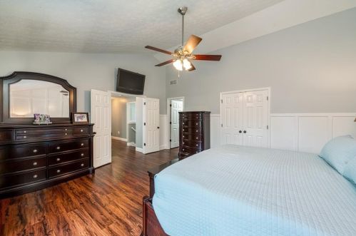 2890 Abbotts Pointe Dr, Duluth GA  30097-2166 exterior