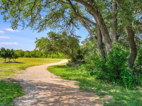 676 Catalina Ln, Austin TX  78737-4715 exterior