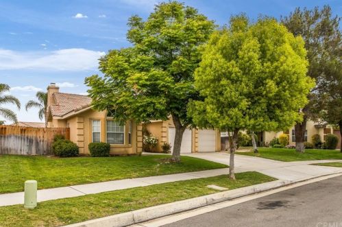 939 Riley Way, Redlands, CA 92374-1807