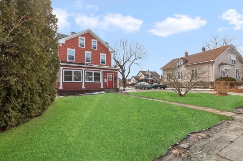 24 Olney Ave, Providence, RI 02911-3351