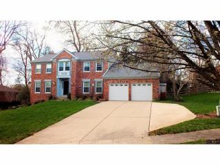 8220 Indian Trail Dr, Cincinnati OH  45243-1400 exterior