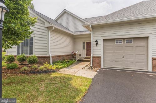 36 Hedge Row Rd, Princeton, NJ 08540-5055