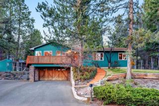 1634 Saginaw Ave, Bend OR  97701-1121 exterior