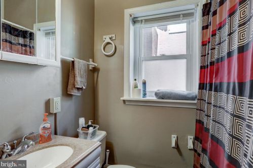 404 Ross St, Lancaster PA  17602-1944 exterior