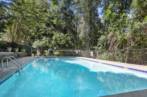 430 Lindbergh Way, Atlanta GA  exterior