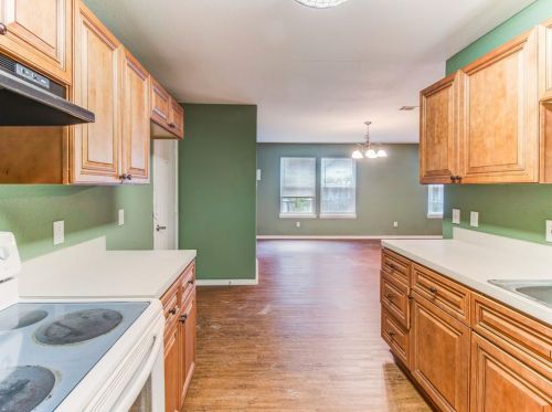 9902 Crystal Valley Way, Dallas TX  75227-5235 exterior