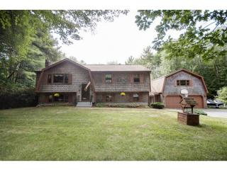 57 Royal Range Rd, Sandown, NH 03873-2130
