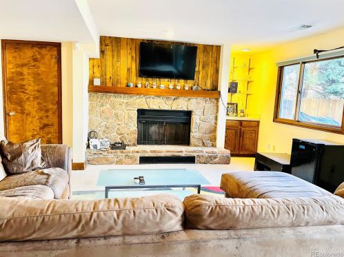 5940 Akron Cir, Englewood CO 80111-5216 exterior