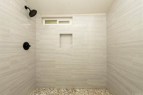 1218 Maple St, Santa Ana CA  92707-1304 exterior