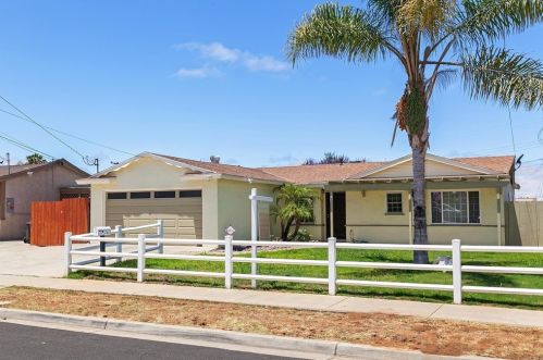 498 Dichter St, El Cajon, CA 92019-2571