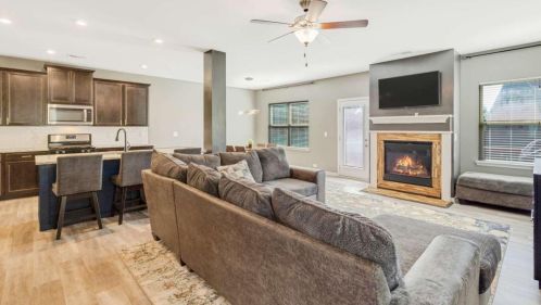 3861 Lake Sanctuary Way, Atlanta GA  30349-1984 exterior