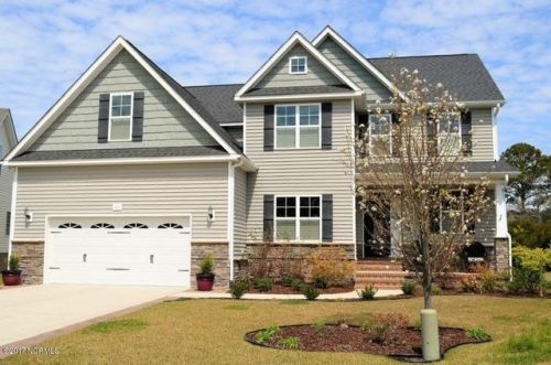 121 Radley Ln, Cape Lookout National Seasho, NC 28516-8810
