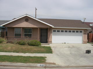 1450 Crystal Ave, Visalia, CA 93291-2454