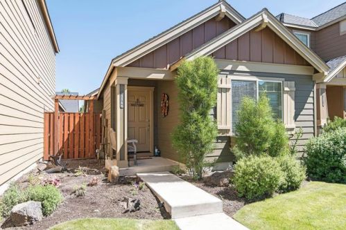 61177 Dayspring Dr, Bend, OR 97702-3050