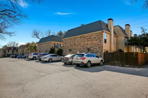 4017 Buena Vista St, Dallas TX  75204-1606 exterior