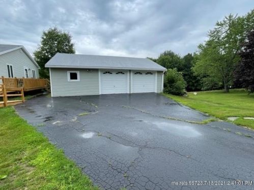 99 Litchfield Rd, Bowdoin, ME 04287-7205