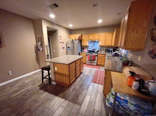 1393 Galeria Ct, Perris, CA 92570-3456