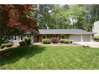 5423 Woodberry Cir, Marietta, GA 30068-1839