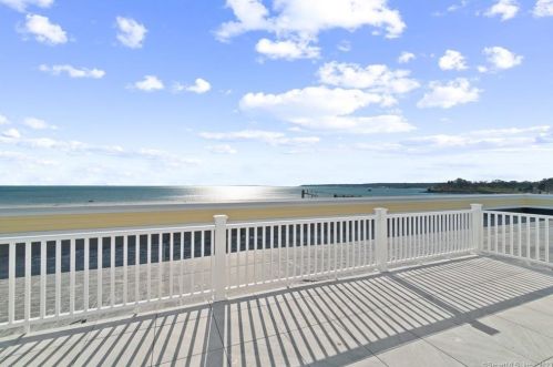 185 Main St, Niantic CT  exterior