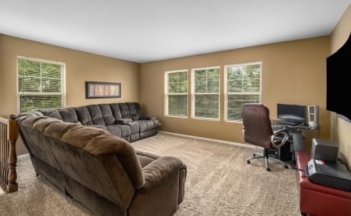 1467 Bar Harbor Ct, Pingree Grove IL  60140-2077 exterior