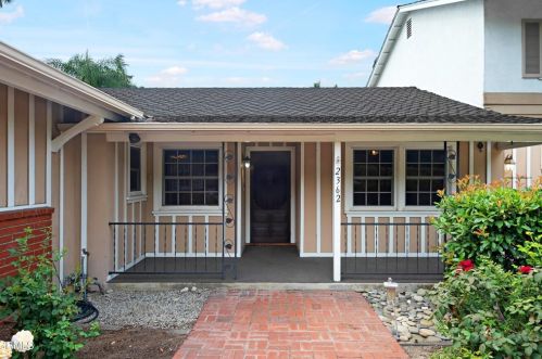 2362 Chapman Rd, Glendale CA  91214-3013 exterior