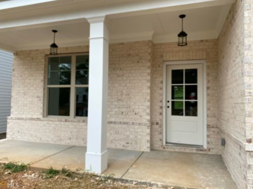 89 Harris St, Buford, GA 30518-2443