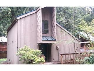 65305 Alpine Way, Rhododendron, OR 97049-9705