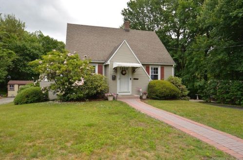 168 Newbury St, Waterbury, CT 06705-1426