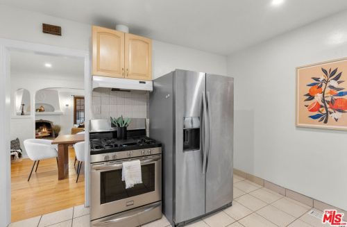 1125 Cedar St, Glendale CA  91207-1728 exterior