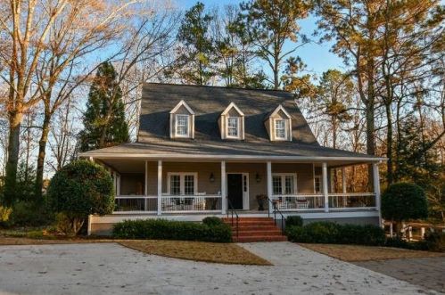 3138 Marthasville Ct, Gainesville, GA 30506-1620