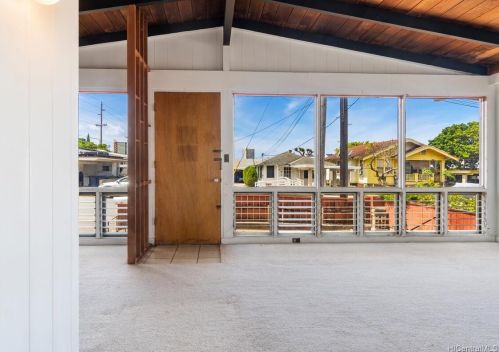 3474 Maluhia St, Honolulu HI  96816-2732 exterior