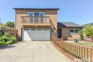 1100 Dartmoor Cir, Lodi, CA 95240-6610