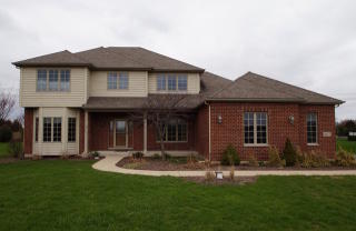 6217 Polo Club Dr, Plattville, IL 60560-9050