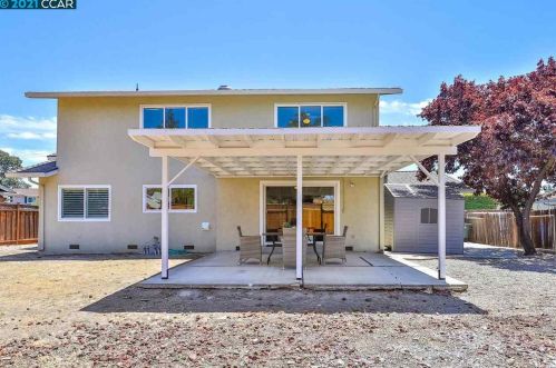 3719 Parkmall Ct, Concord CA  94519-1421 exterior