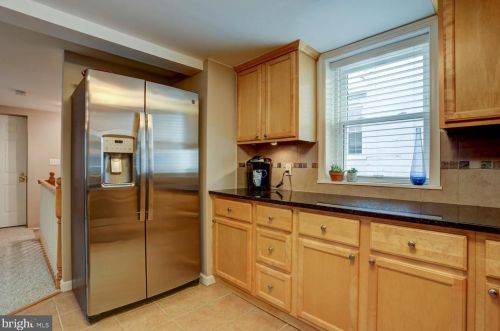 241 Cherry St, Lancaster PA  17602-2725 exterior