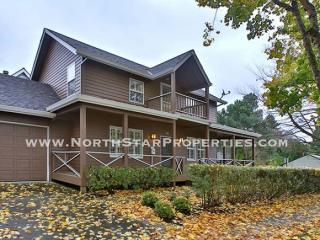 301 C Ave, West Linn OR  97034-2313 exterior