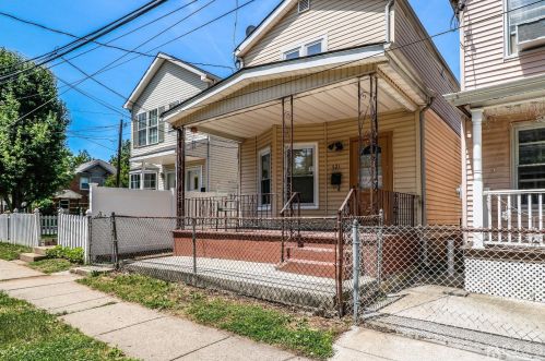 521 Side Ave, Perth Amboy, NJ 08861-3326